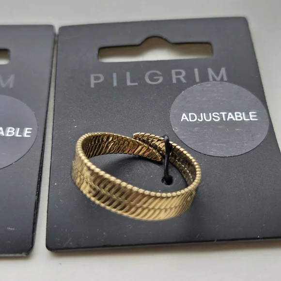 Pilgrim Adjustable Textured Gold Tone Rings Set - Picture 3 of 7